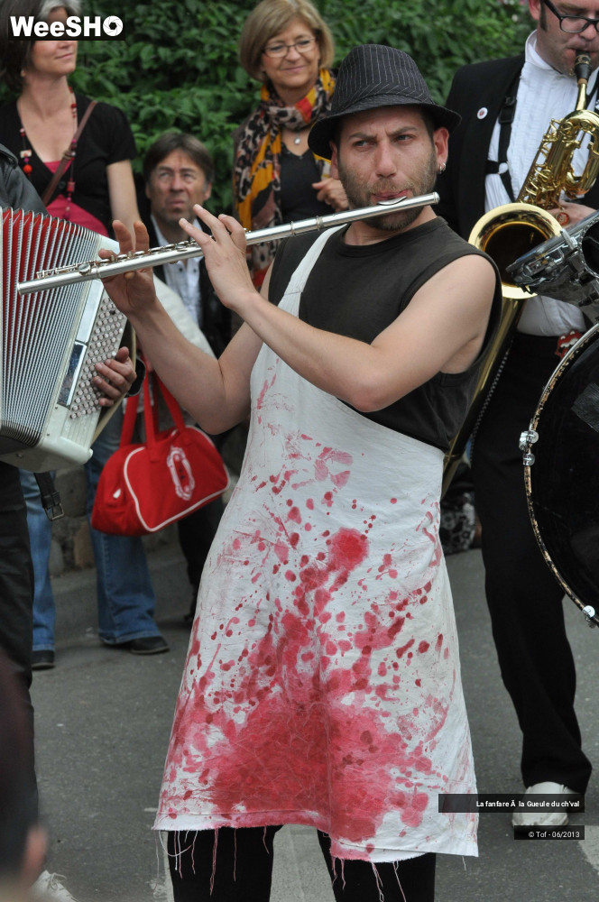 37/56 photos du spectacle La fanfare à la Gueule du ch'val
